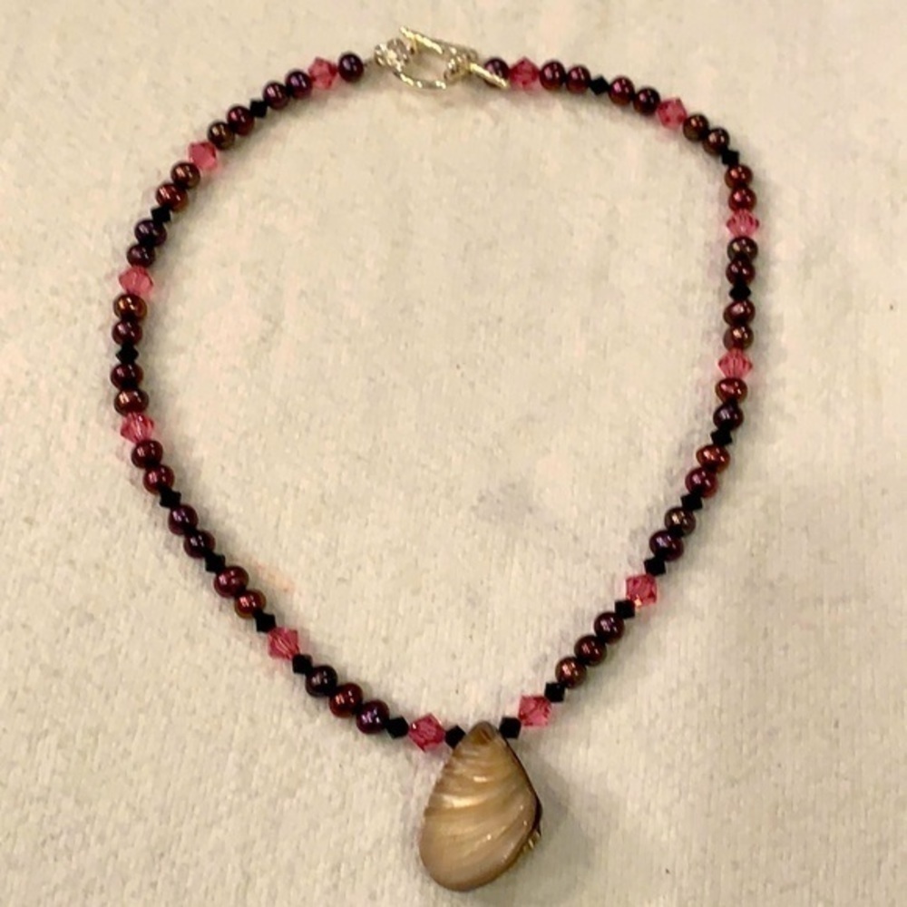 Sterling silver toggle clasp mother of Pearl shell pendant pearl necklace - Picture 3 of 12